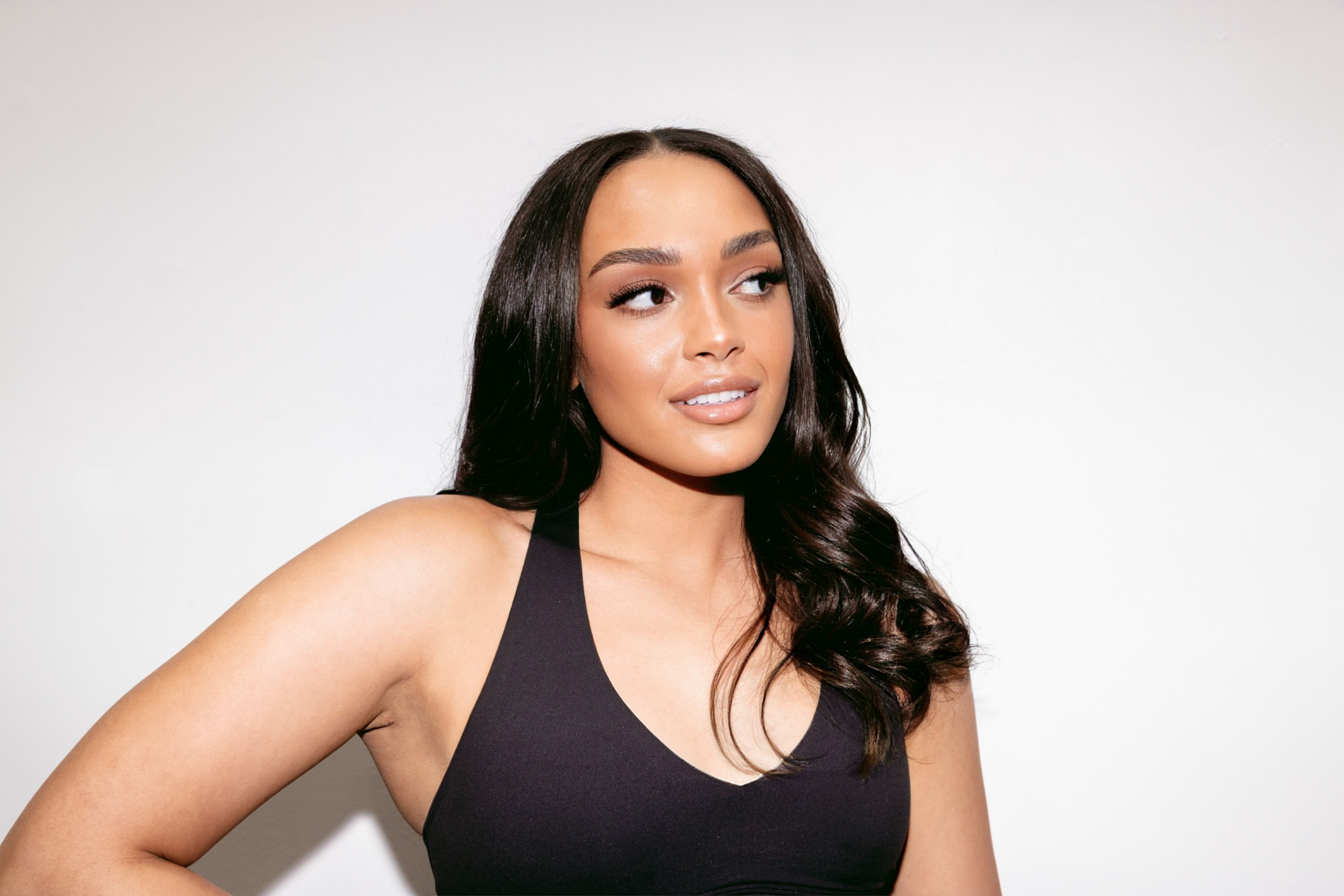 Dermal Filler works to restore facial contours or lost volume and reduces visible signs of aging.